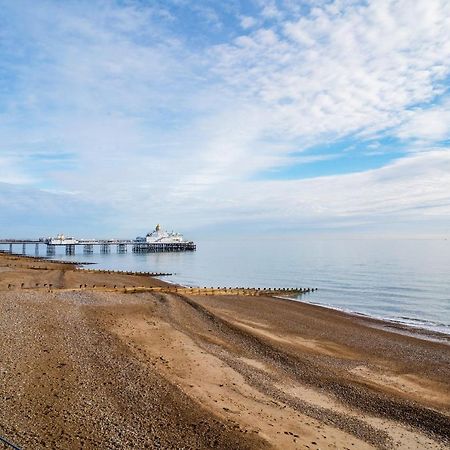 Oyo The Palm Court Hotel Eastbourne Bagian luar foto