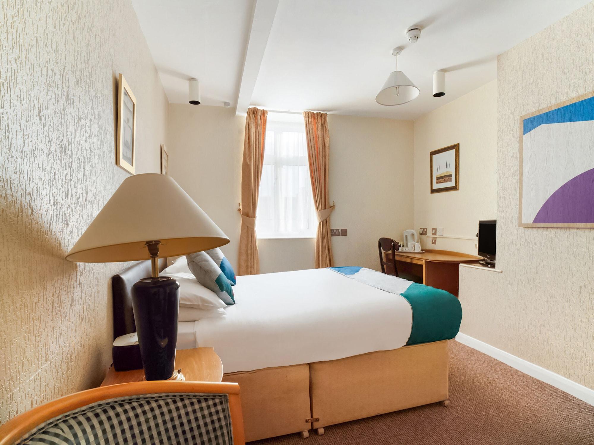 Oyo The Palm Court Hotel Eastbourne Bagian luar foto