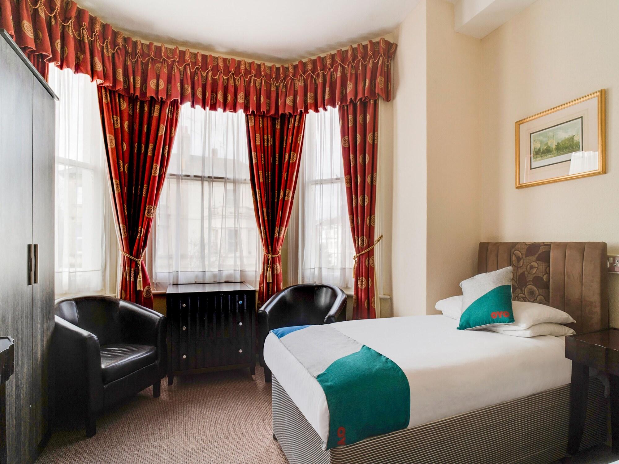 Oyo The Palm Court Hotel Eastbourne Bagian luar foto