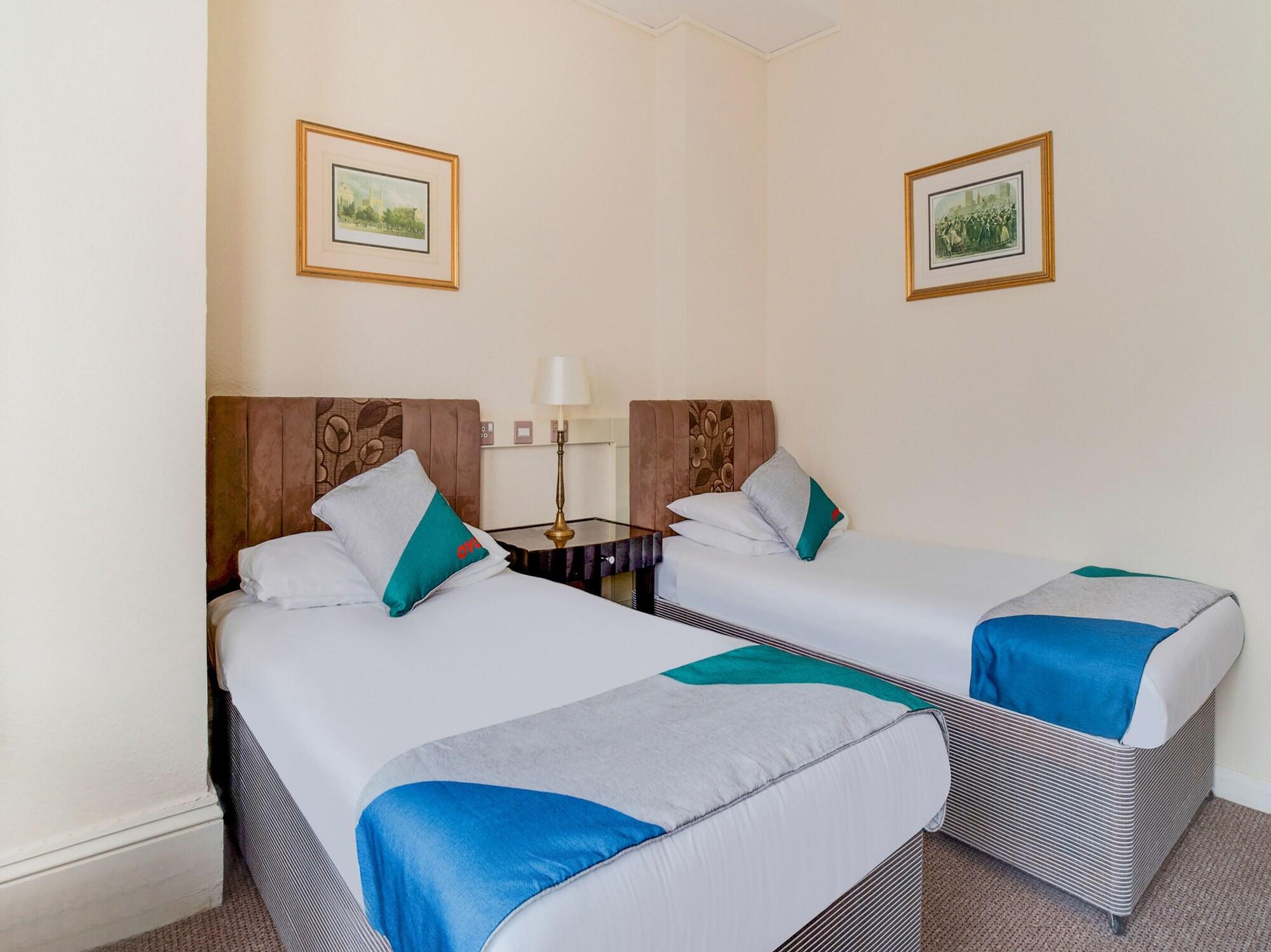 Oyo The Palm Court Hotel Eastbourne Bagian luar foto
