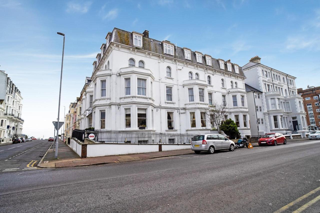 Oyo The Palm Court Hotel Eastbourne Bagian luar foto